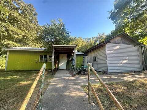 123 W Sparks Avenue, Warrensburg, MO 64093