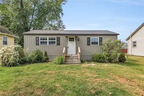 513 Main Street, Henrietta, MO 64036