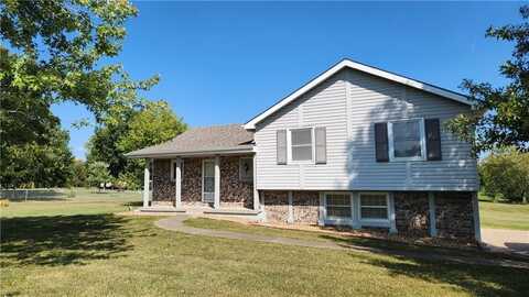 20405 S Cottonwood Drive, Belton, MO 64012