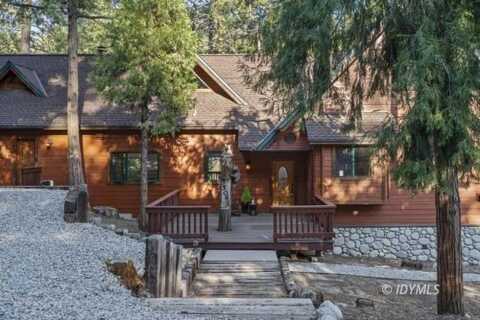 55041 Pine Crest AVE, Idyllwild, CA 92549