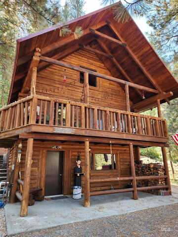 1509 E Pine Creek Road, Featherville, ID 83647
