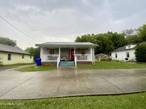 729 N Charles Seivers Blvd, Clinton, TN 37716