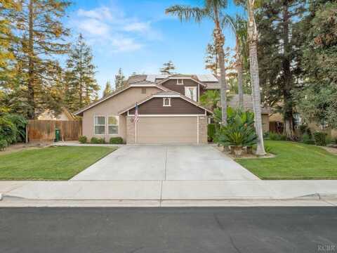 195 Kings Drive, Reedley, CA 93654