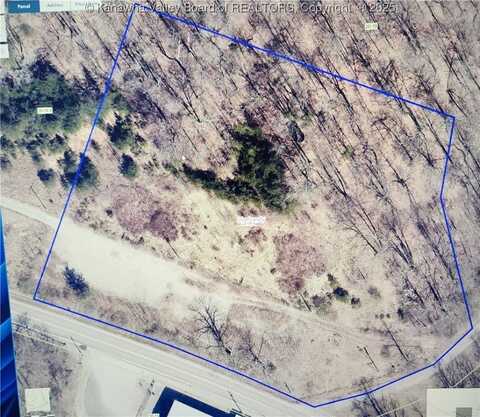 N Elk River Road, Clendenin, WV 25045