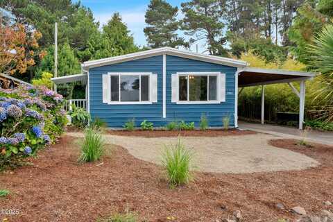 3540 Sea Mist Ave, Depoe Bay, OR 97341