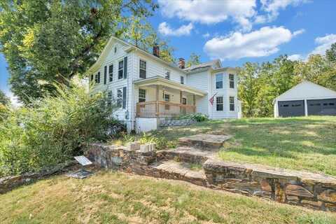 1038 Valencia Drive, Bedford, VA 24104