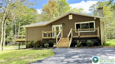 1003 Teakwood Drive, Newfoundland, PA 18445