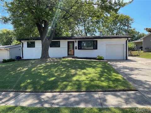 2040 Splendor Drive, Florissant, MO 63031