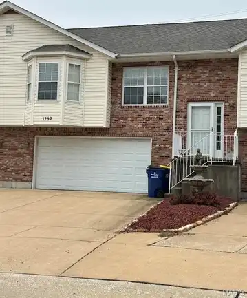 1262 Denali Denali Drive, Festus, MO 63028