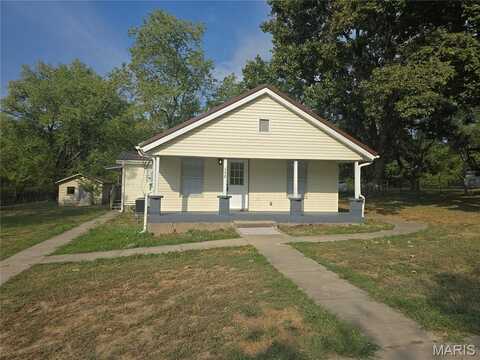 608 W School Street, Crocker, MO 65452