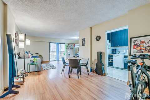 10 N Wood Avenue, Linden, NJ 07036