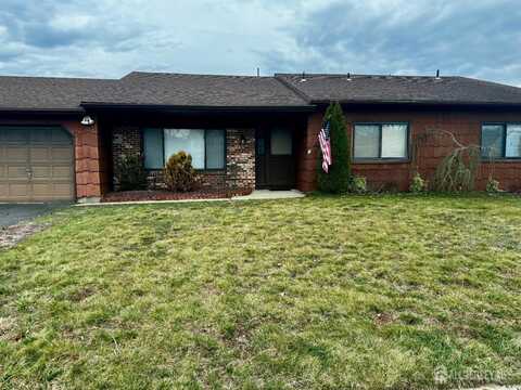 1 S Rhoda Street S, Monroe, NJ 08831