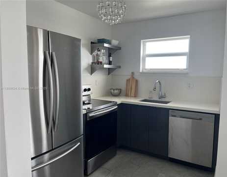 1750 NE 191st St, Miami, FL 33179