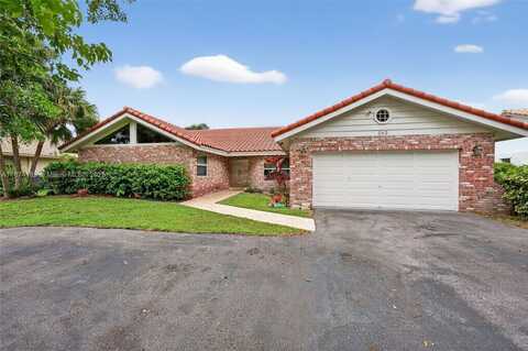 383 NW 113th Ave, Coral Springs, FL 33071