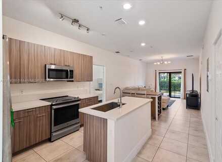 4636 NW 84th Ave, Doral, FL 33166