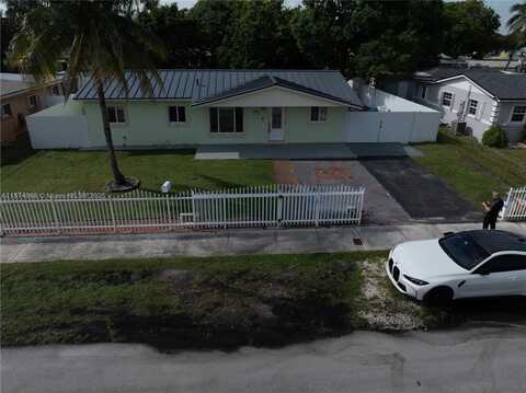 4526 NW 200th St, Miami Gardens, FL 33055