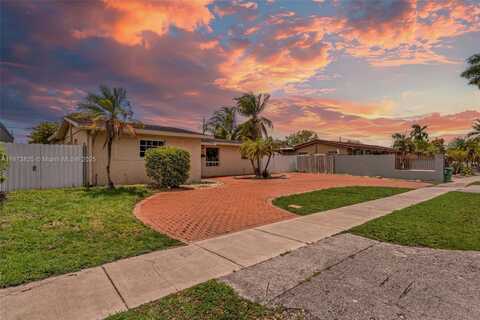 7920 NW 171st St, Hialeah, FL 33015