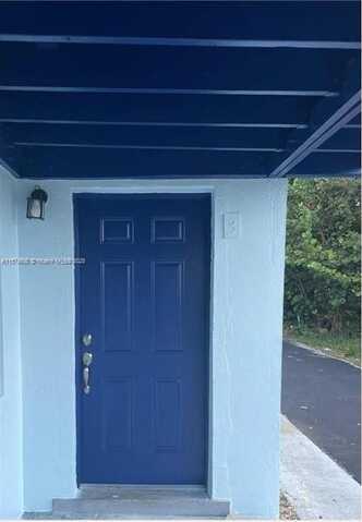 817 Grant St, West Palm Beach, FL 33407
