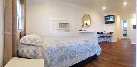 1030 S 62nd Ave, Hollywood, FL 33023