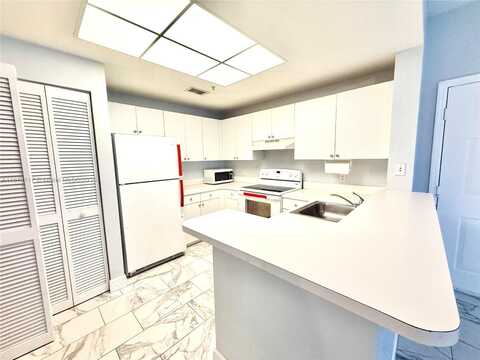 2015 SE 10th Ave, Fort Lauderdale, FL 33316