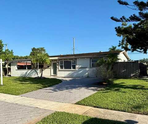 7681 Farragut St, Hollywood, FL 33024