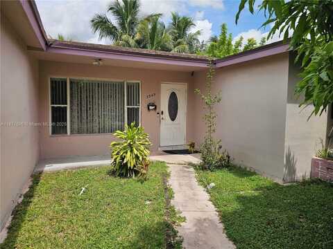 3349 NW 32nd St, Lauderdale Lakes, FL 33309