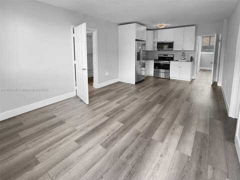 6647 SW 59th Pl, South Miami, FL 33143