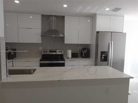 8224 NW 9th Ct, Plantation, FL 33324