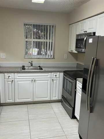 741 N Pine Island Rd, Plantation, FL 33324