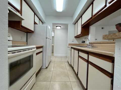 5740 Rock Island Rd, Tamarac, FL 33319
