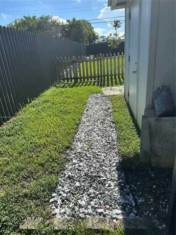 5320 SW 97th Ave, Miami, FL 33165