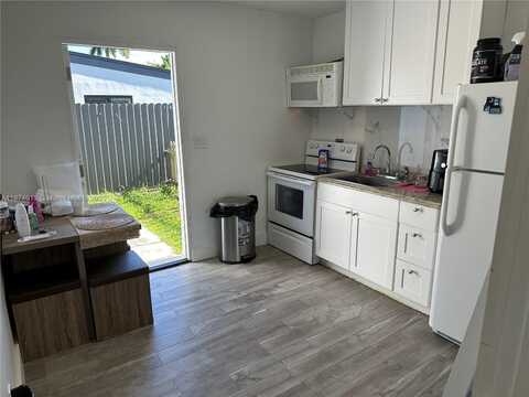 5320 SW 97th Ave, Miami, FL 33165