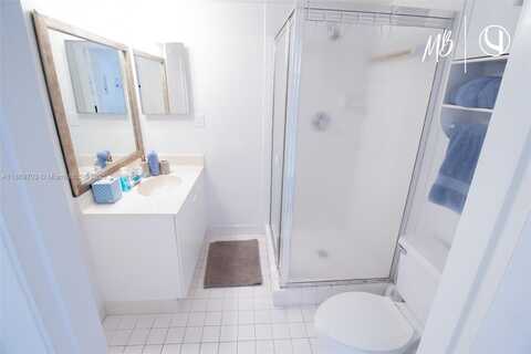 17801 N Bay Rd, Sunny Isles Beach, FL 33160