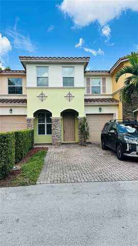 5217 SW 78th Ter, Davie, FL 33328