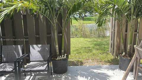 8203 NW 9th Ct, Plantation, FL 33324