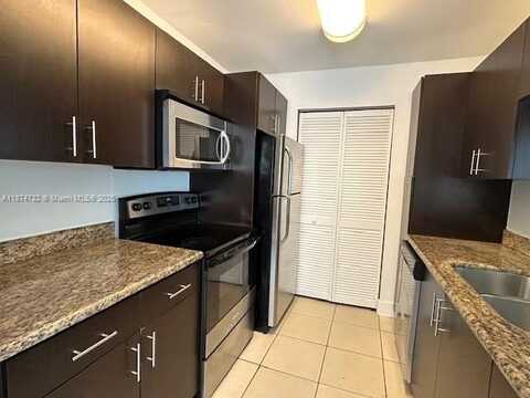 4016 NW 87th Ave, Sunrise, FL 33351