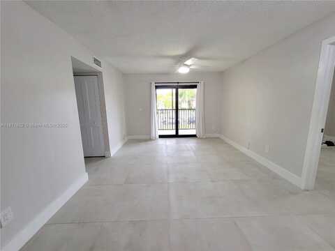 9728 Hammocks Blvd, Miami, FL 33196