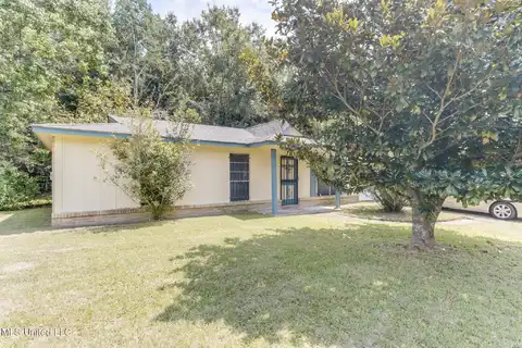 2306 Calle De Desoto Street, Gautier, MS 39553