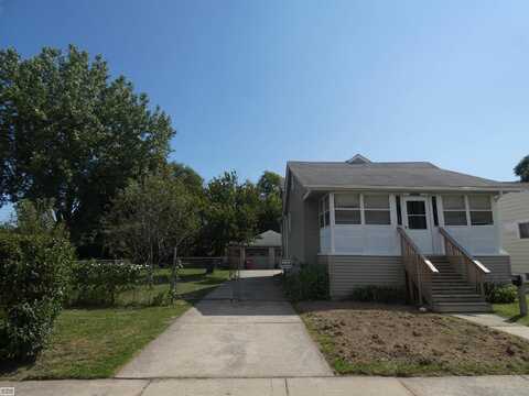 26088 Oakland, Roseville, MI 48066