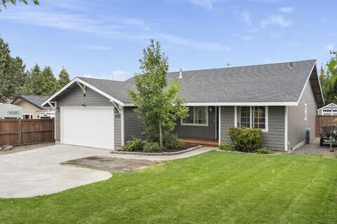 2535 NW 10th Street, Redmond, OR 97756