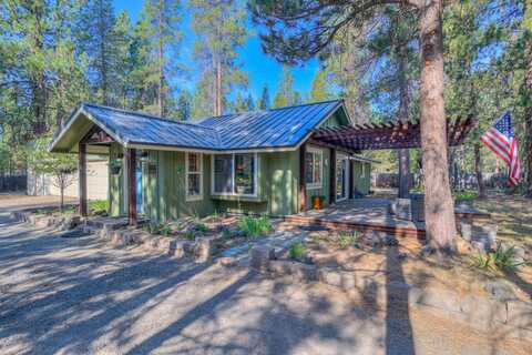 17592 Holgate Court, La Pine, OR 97739