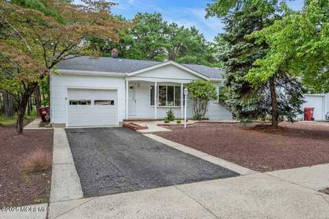 105 Castleton Drive, Toms River, NJ 08757