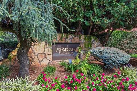 31 Sherry Lane, Saddle Brook, NJ 07663