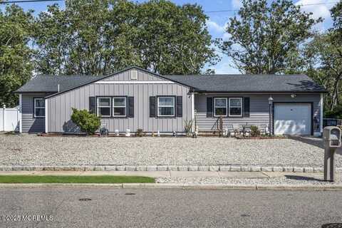 1122 Audubon Drive, Toms River, NJ 08753