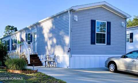 19 Otter Place, Whiting, NJ 08759