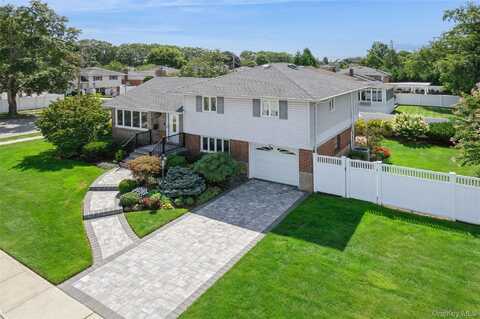 358 Martin Place, Massapequa Park, NY 11762