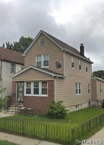 22102 114th Avenue, Cambria Heights, NY 11411