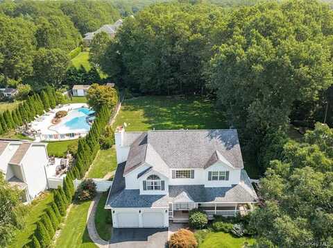 27 Enchanted Forest Road, Smithtown, NY 11754