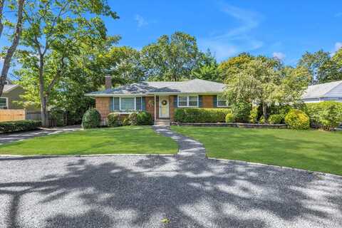 107 Lodge Avenue, Huntington Station, NY 11746