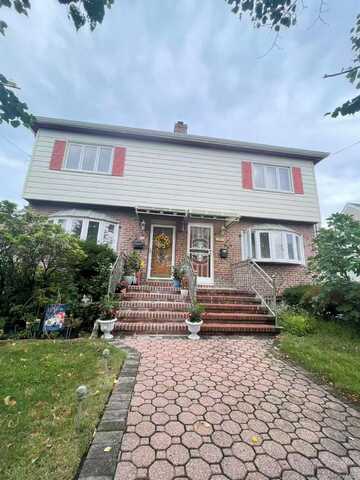 28-11 Murray Street, Flushing, NY 11354
